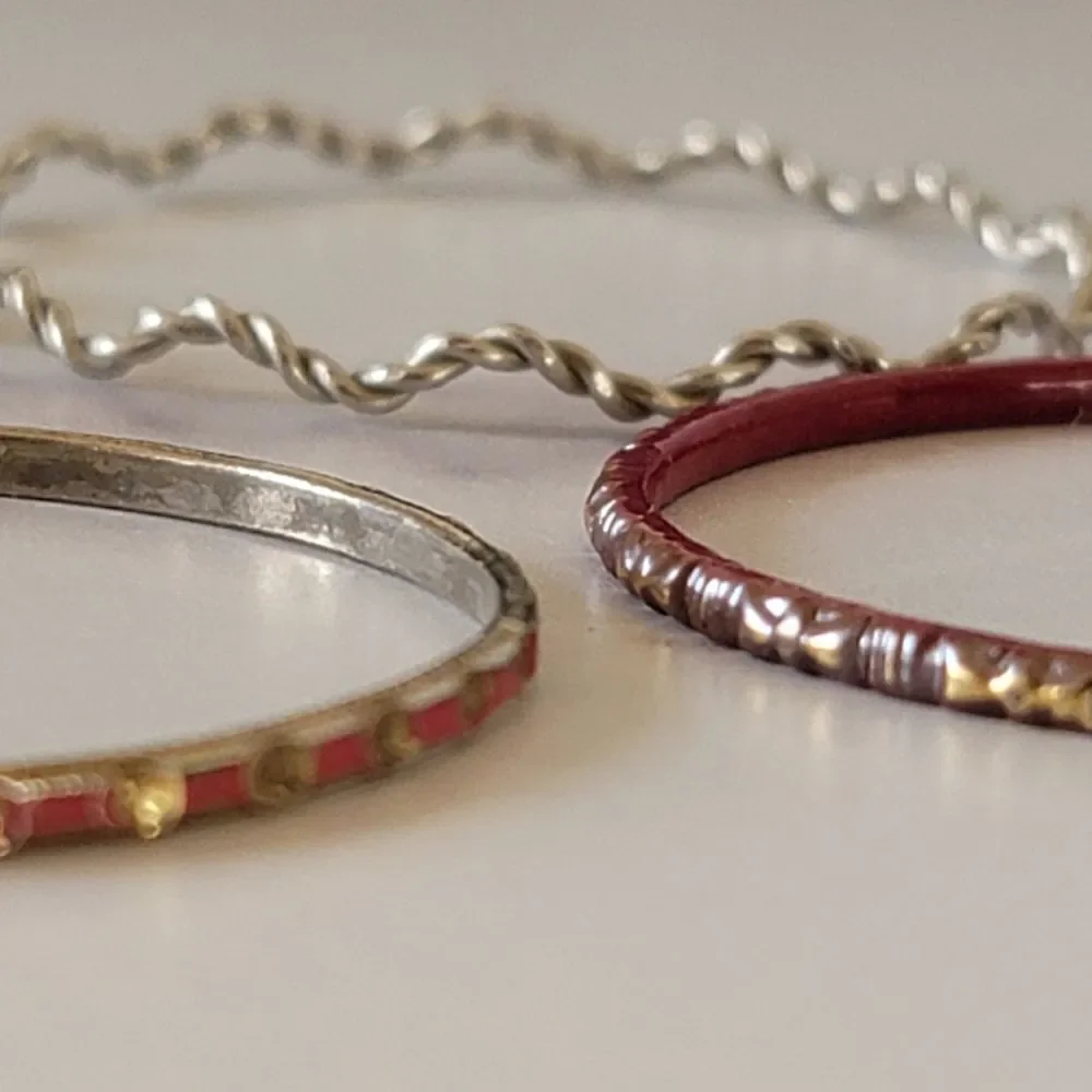 Baby metal bracelets Indian ethnic decorative fashion silver red metallic bangle